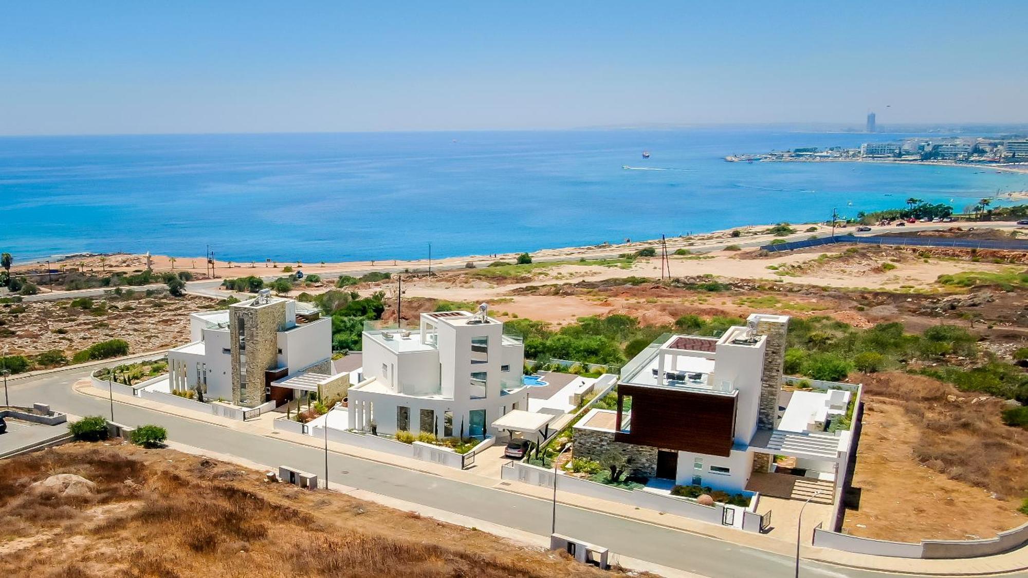Love Bridge Seaview Villas Ayia Napa Exterior photo